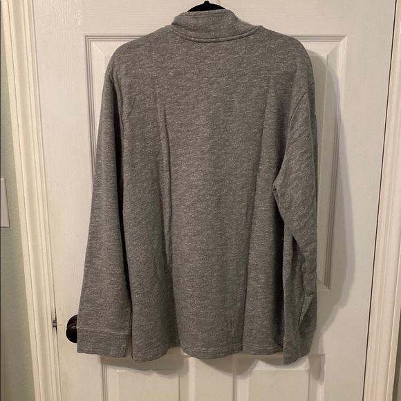 Banana Republic Men’s pullover - Picture 3 of 4